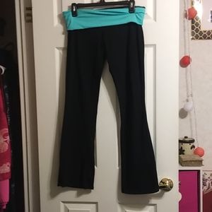 Black and Green Yoga Pants